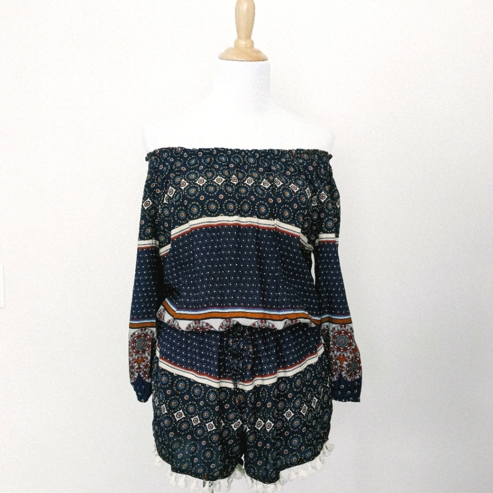 UMGEE Off Shoulder Romper Navy Blue Size M